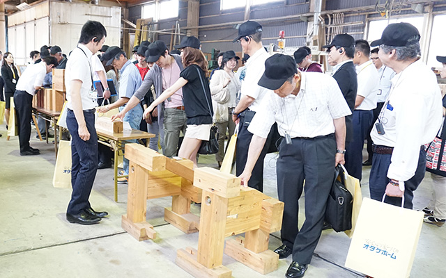 プレカット工場